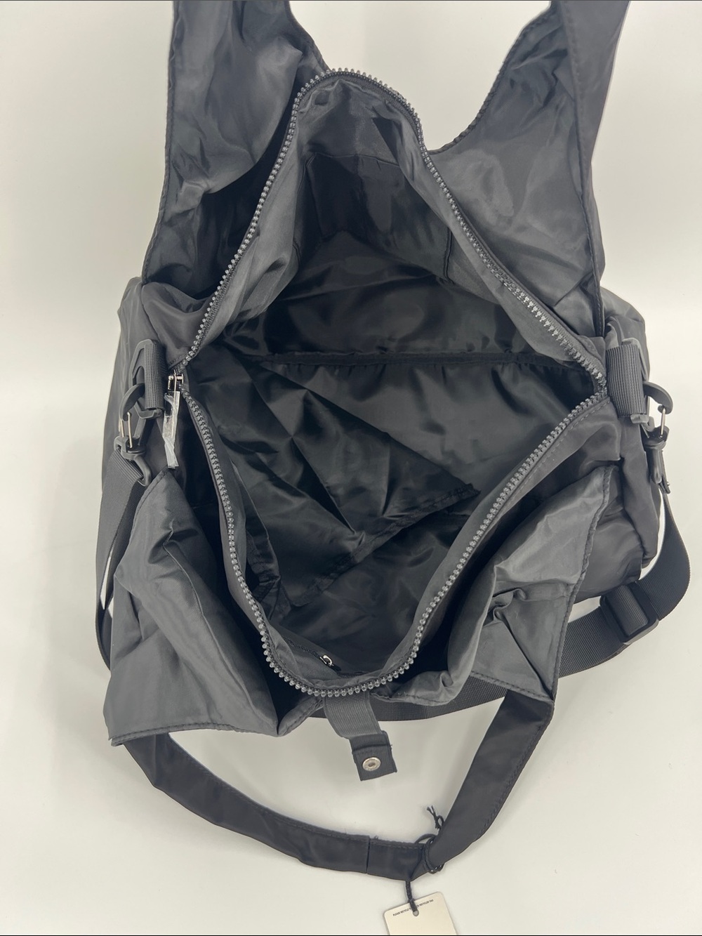 ALO Yoga Black Nylon Gym Shoulder Tote Shoes Compartment - Picture 9 of 10